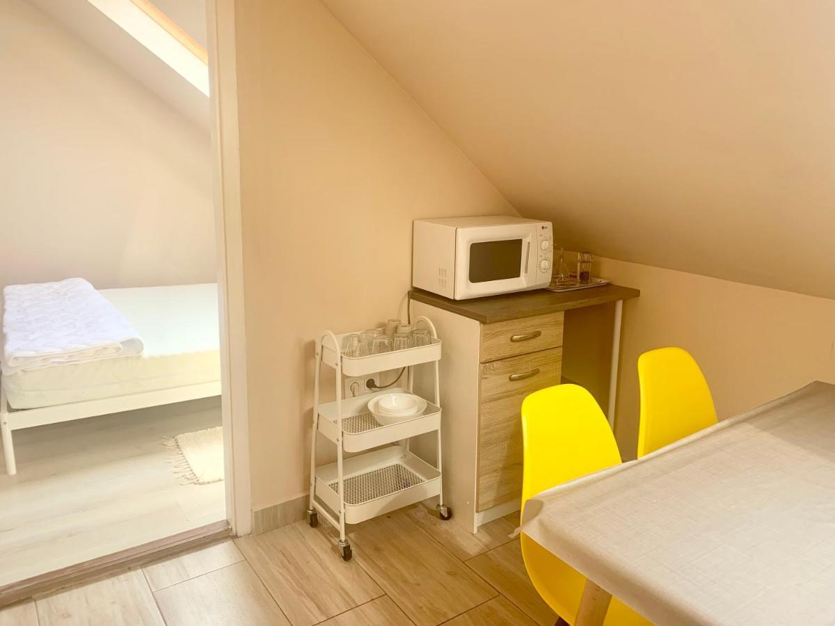 Lelle -kert Apartman 03 Balatonlelle Extérieur photo