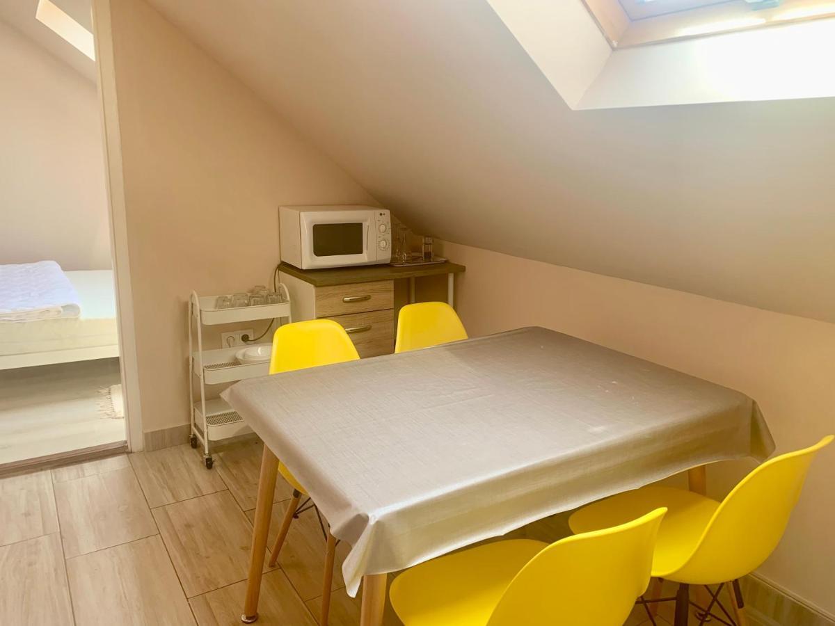 Lelle -kert Apartman 03 Balatonlelle Extérieur photo